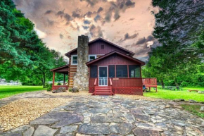 NEW!*Luxury Log cabin*Easy roads*Near Pigeon Forge*TN charm